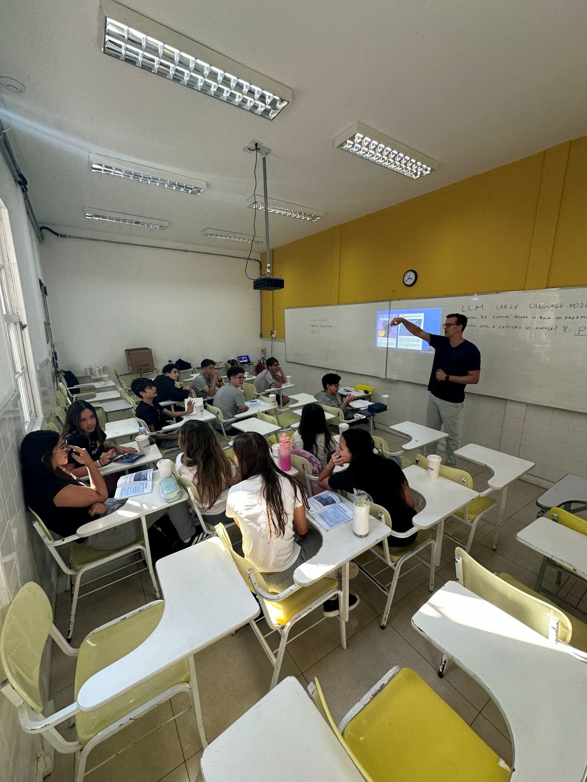 A Regular Program class in the classroom, with students at their desks